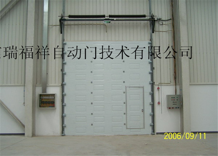 北京武警学院 垂直提升门