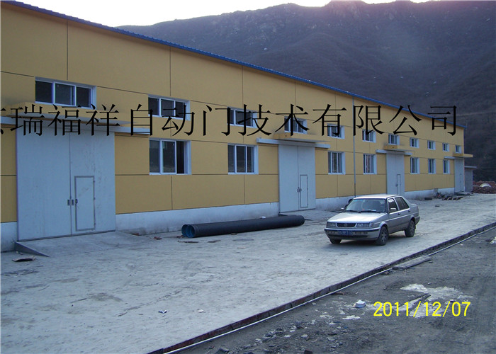金隅水泥厂（房山）保温推拉门
