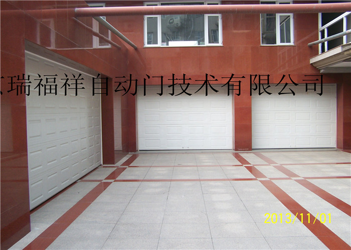 美式车库门